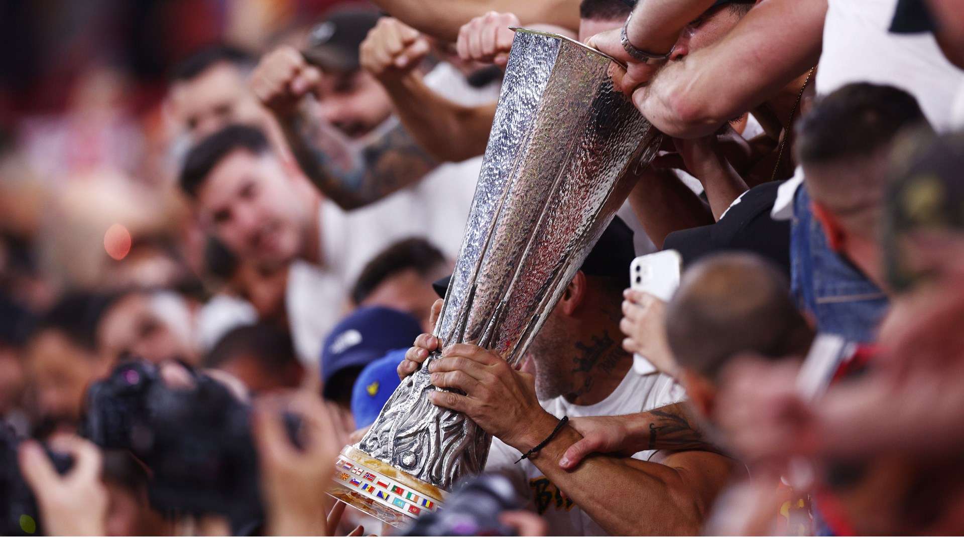 奇的全面压 奇的全面压