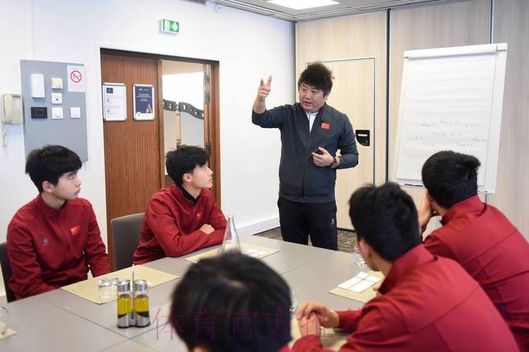 在异乡打出风采——中国犀旺队的留法进行时 在异乡打出风采——中国犀旺队的留法进行时